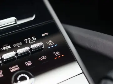 PORSCHE Cayenne Coupe E-Hybrid   Pano - AHK