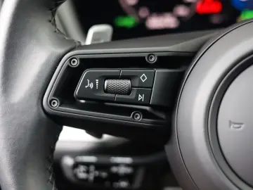 PORSCHE Cayenne Coupe E-Hybrid   Pano - AHK