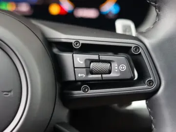 PORSCHE Cayenne Coupe E-Hybrid   Pano - AHK