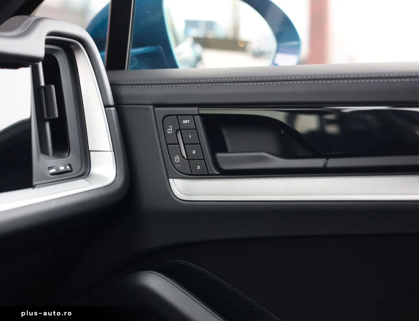 PORSCHE Cayenne Coupe E-Hybrid   Pano - AHK