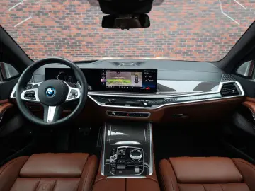BMW X5 50e xDrive   Skylounge - AHK - HUD