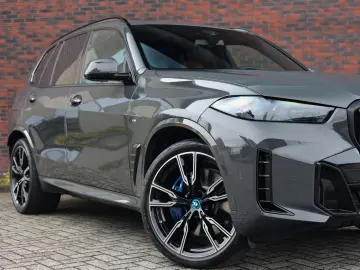 BMW X5 50e xDrive   Skylounge - AHK - HUD