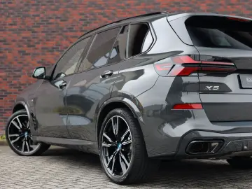 BMW X5 50e xDrive   Skylounge - AHK - HUD