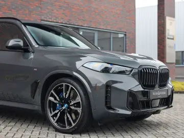 BMW X5 50e xDrive   Skylounge - AHK - HUD