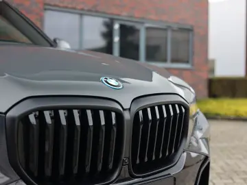 BMW X5 50e xDrive   Skylounge - AHK - HUD