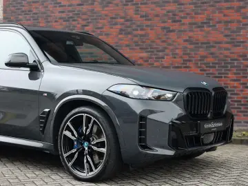 BMW X5 50e xDrive   Skylounge - AHK - HUD