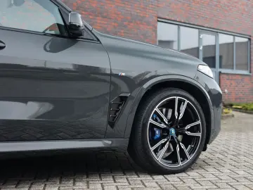 BMW X5 50e xDrive   Skylounge - AHK - HUD
