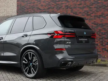 BMW X5 50e xDrive   Skylounge - AHK - HUD