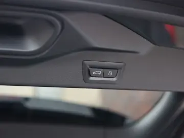 BMW X5 50e xDrive   Skylounge - AHK - HUD