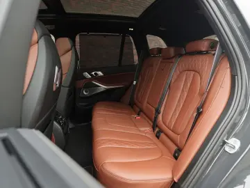 BMW X5 50e xDrive   Skylounge - AHK - HUD