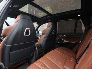 BMW X5 50e xDrive   Skylounge - AHK - HUD