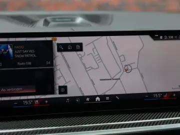 BMW X5 50e xDrive   Skylounge - AHK - HUD