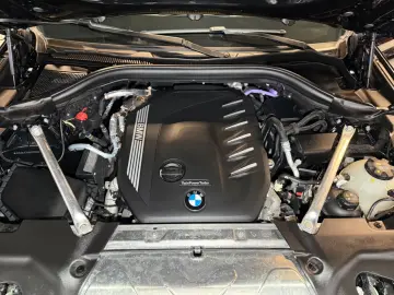 BMW X4 xDrive 30d M Sport~STANDHEIZUNG~LASER~HEAD-UP