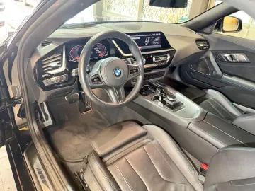 BMW Z4 M40i Roadster~LEDER~HEAD-UP~LED~ALU 19 ~