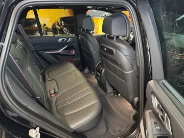 BMW X5 M60i xDrive SKY LOUNGE~HEADUP~GLAS~STANDG~B&W