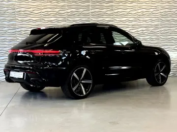 PORSCHE Macan S PASM PDLS STANDHEIZ APPROVED BIS 03 28