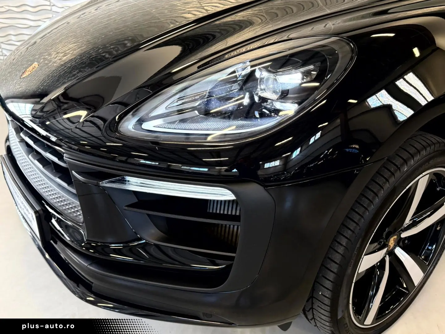 PORSCHE Macan S PASM PDLS STANDHEIZ APPROVED BIS 03 28