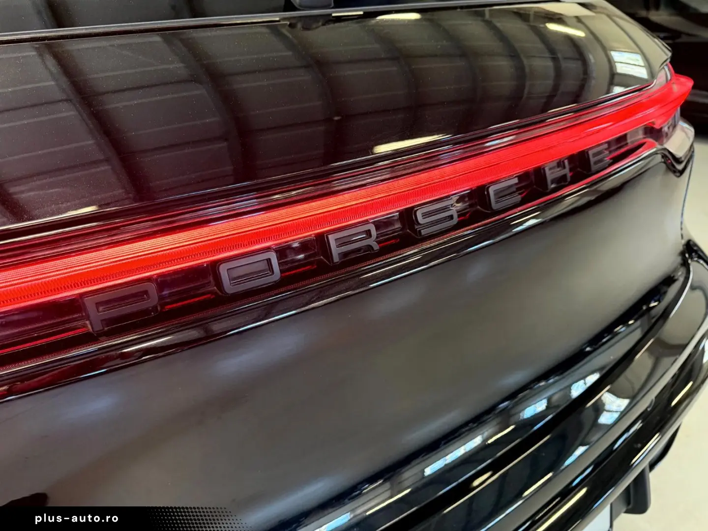 PORSCHE Macan S PASM PDLS STANDHEIZ APPROVED BIS 03 28