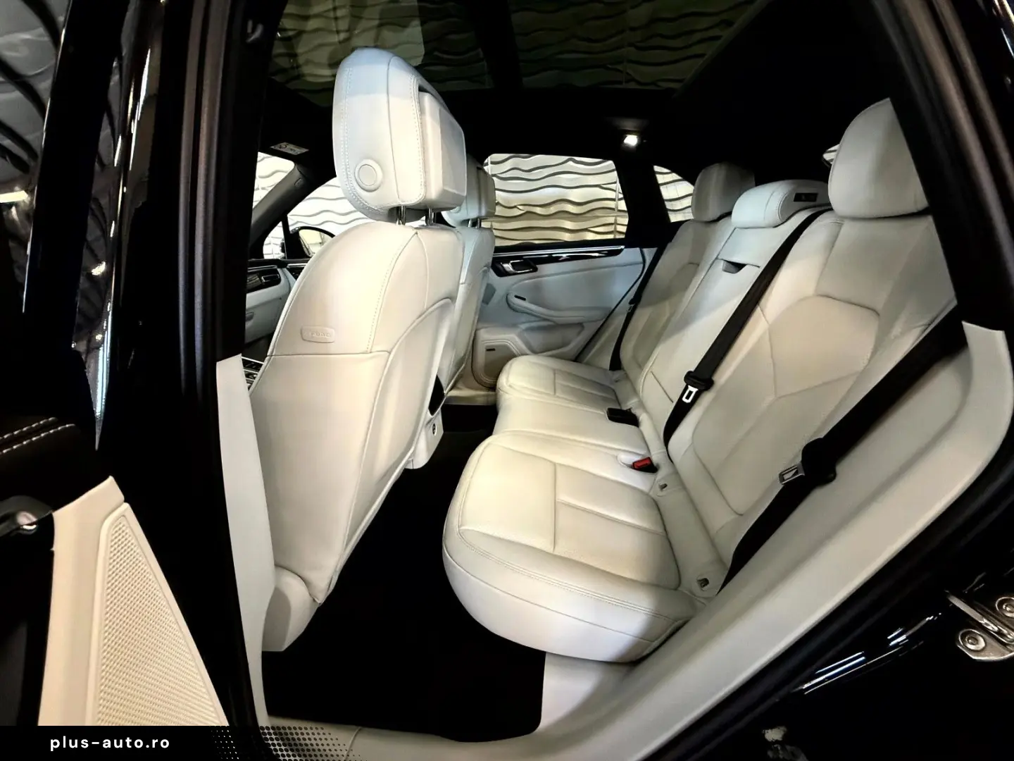 PORSCHE Macan S PASM PDLS STANDHEIZ APPROVED BIS 03 28