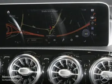 Mercedes-Benz CLA 220