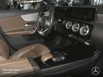 Mercedes-Benz CLA 220