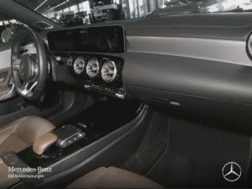 Mercedes-Benz CLA 220