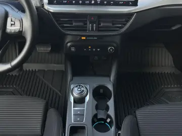 Ford Focus Gen-Iv-2018