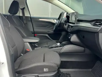 Ford Focus Gen-Iv-2018