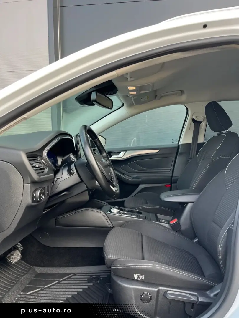 Ford Focus Gen-Iv-2018