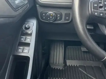 Ford Focus Gen-Iv-2018