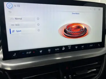 Ford Focus Gen-Iv-2018