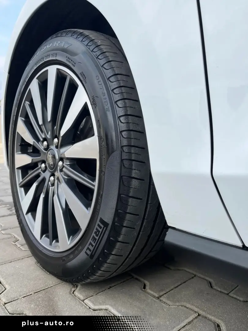 Ford Focus Gen-Iv-2018