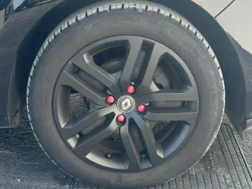 RENAULT CLIO 0.9 TCe 75CP Zen