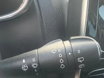 RENAULT CLIO 0.9 TCe 75CP Zen