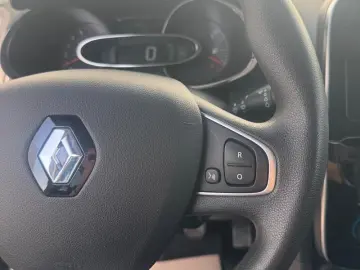 RENAULT CLIO 0.9 TCe 75CP Zen