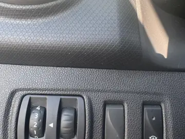 RENAULT CLIO 0.9 TCe 75CP Zen