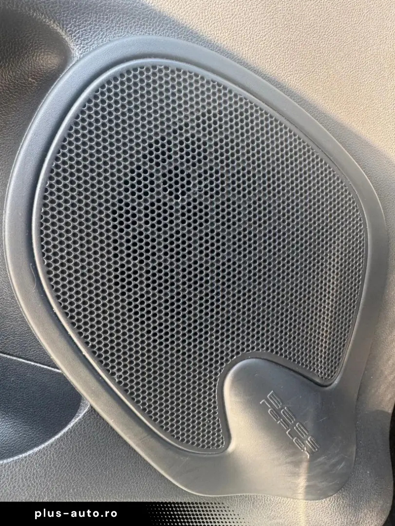 RENAULT CLIO 0.9 TCe 75CP Zen