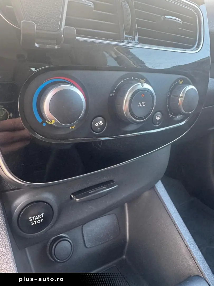 RENAULT CLIO 0.9 TCe 75CP Zen