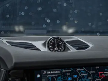 PORSCHE Cayenne S E-Hyb FACELIFT 21  Pano Inno Massage