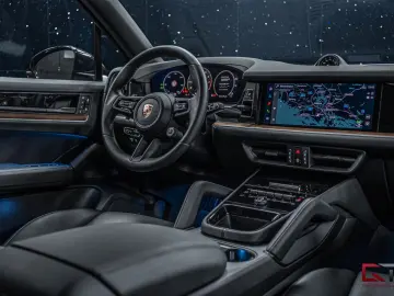 PORSCHE Cayenne S E-Hyb FACELIFT 21  Pano Inno Massage