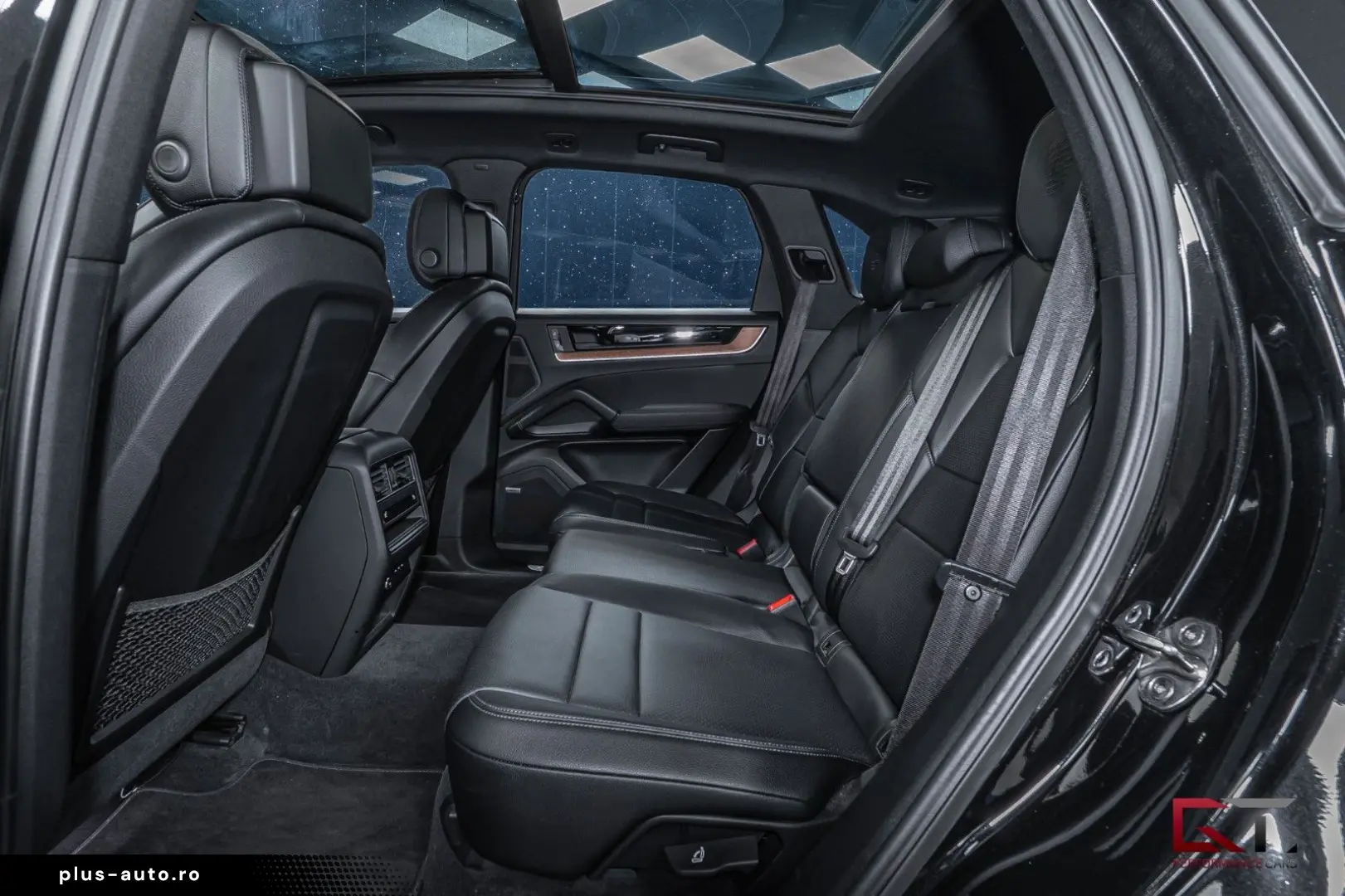 PORSCHE Cayenne S E-Hyb FACELIFT 21  Pano Inno Massage