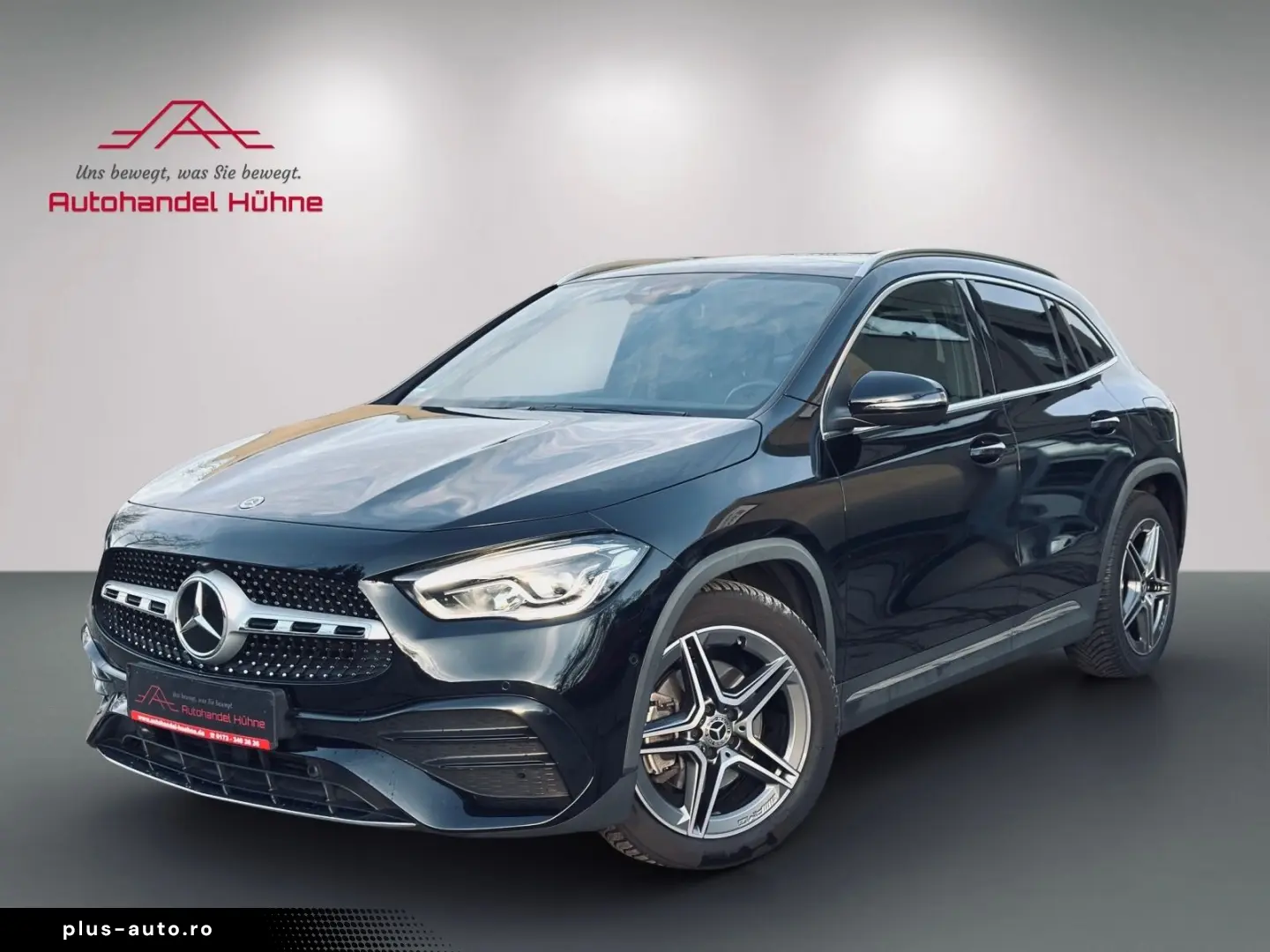 MERCEDES-BENZ GLA 250 4M AMG Line Pano Ambiente JungeSterne