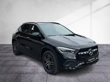 MERCEDES-BENZ GLA 250 4MATIC Progressive Prem  Pano RKam