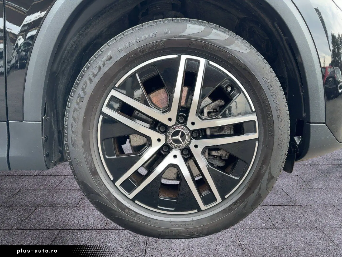 MERCEDES-BENZ GLA 250 4MATIC Progressive Prem  Pano RKam