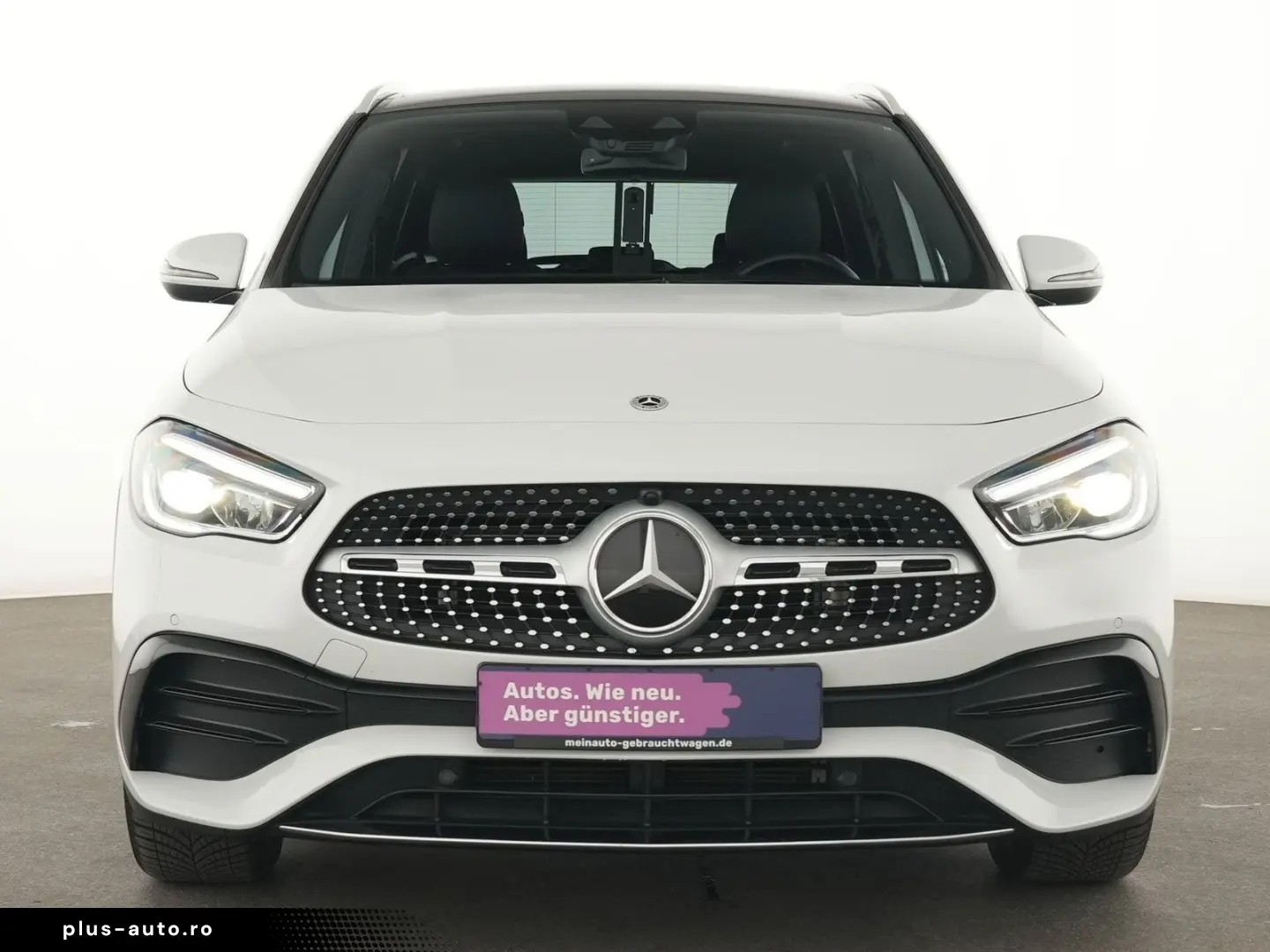 MERCEDES-BENZ GLA 250 AMG Line Pano ACC Kamera LED Navi