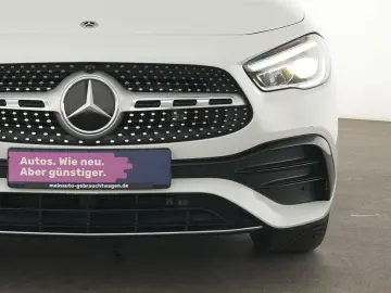 MERCEDES-BENZ GLA 250 AMG Line Pano ACC Kamera LED Navi