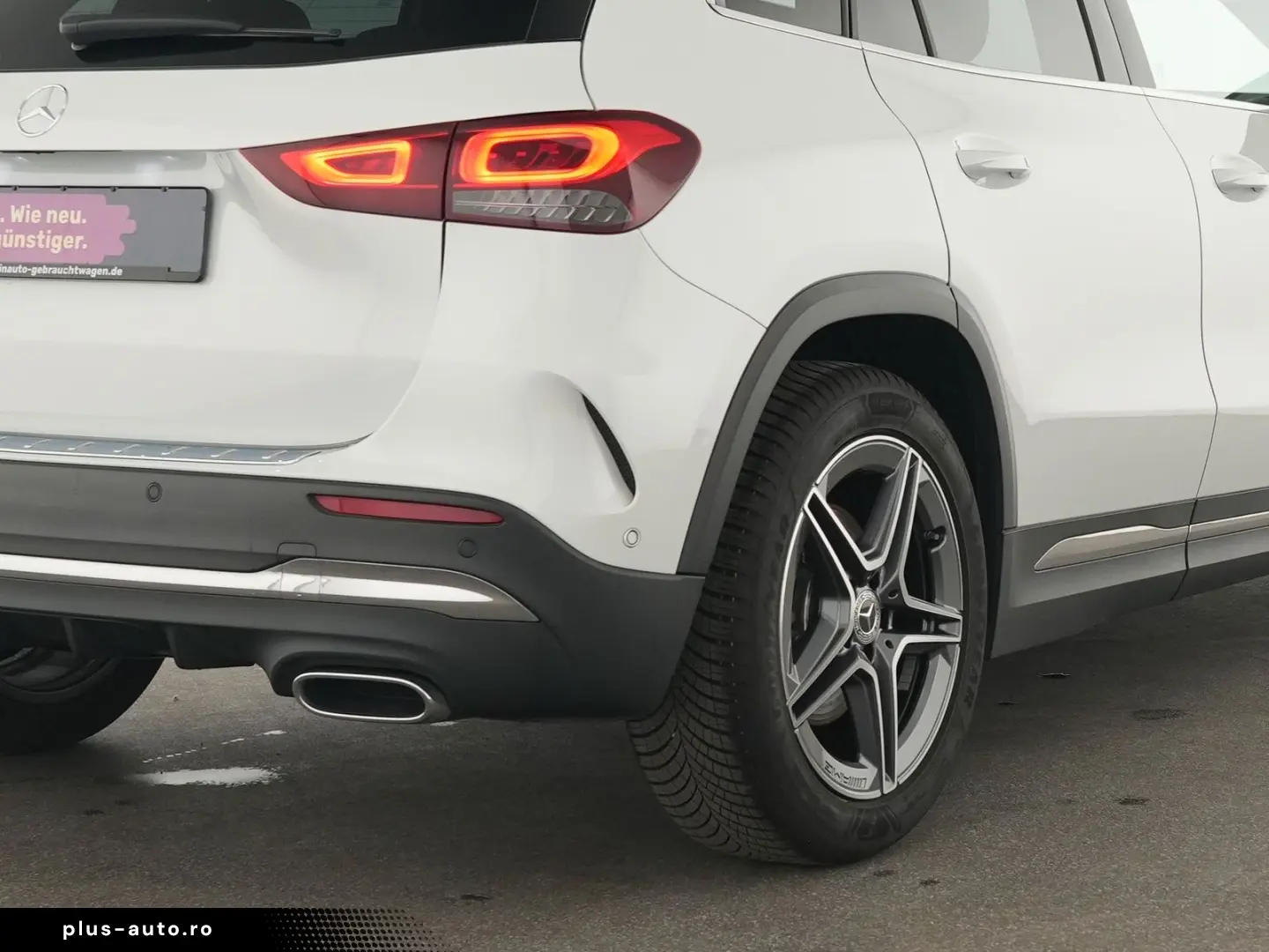 MERCEDES-BENZ GLA 250 AMG Line Pano ACC Kamera LED Navi