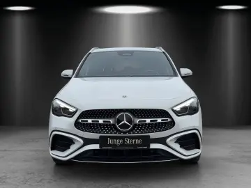 MERCEDES-BENZ GLA250 4M AMG Premi MLED Standhz Hifi KeyGo