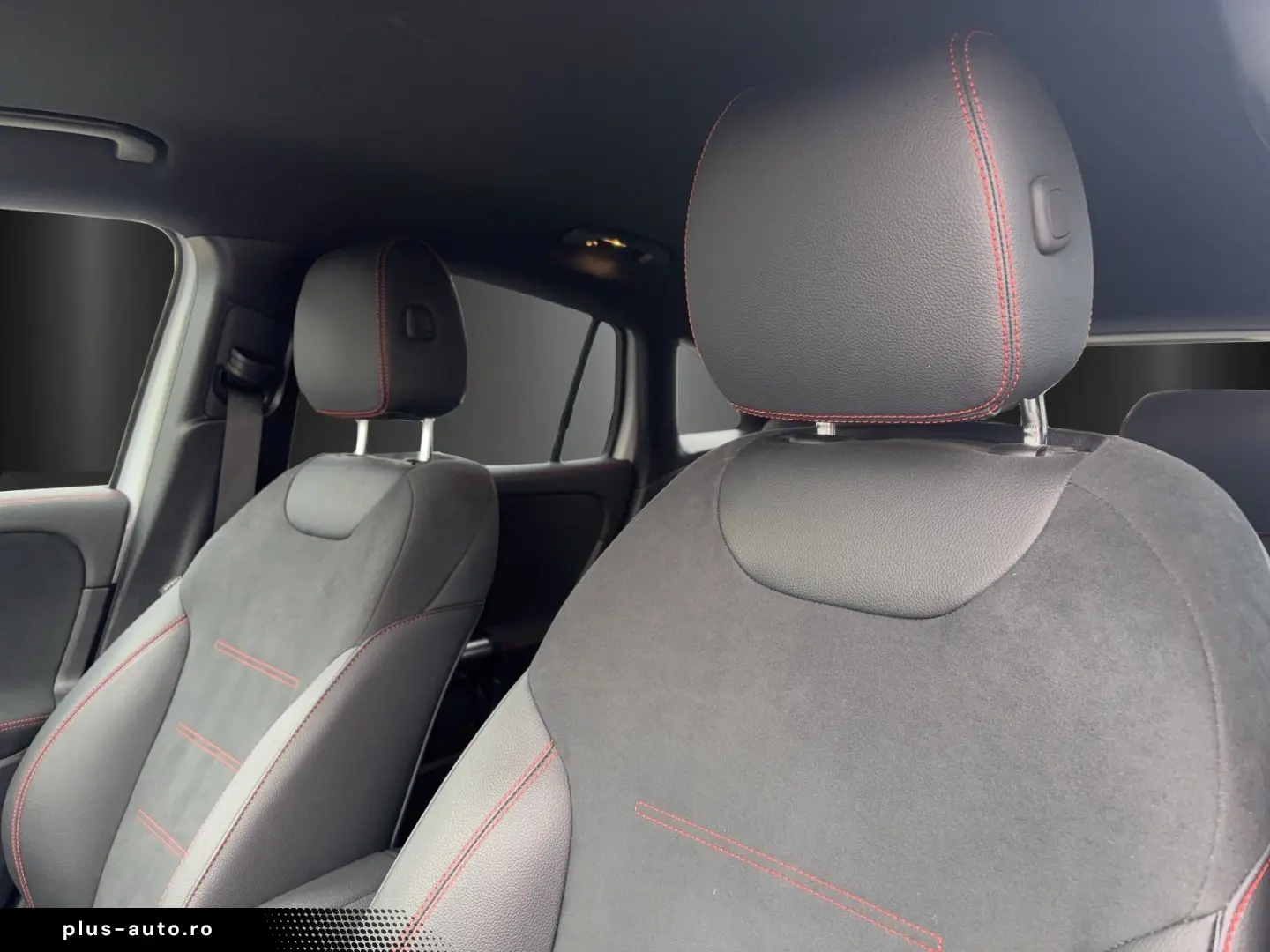 MERCEDES-BENZ GLA250 4M AMG Premi MLED Standhz Hifi KeyGo