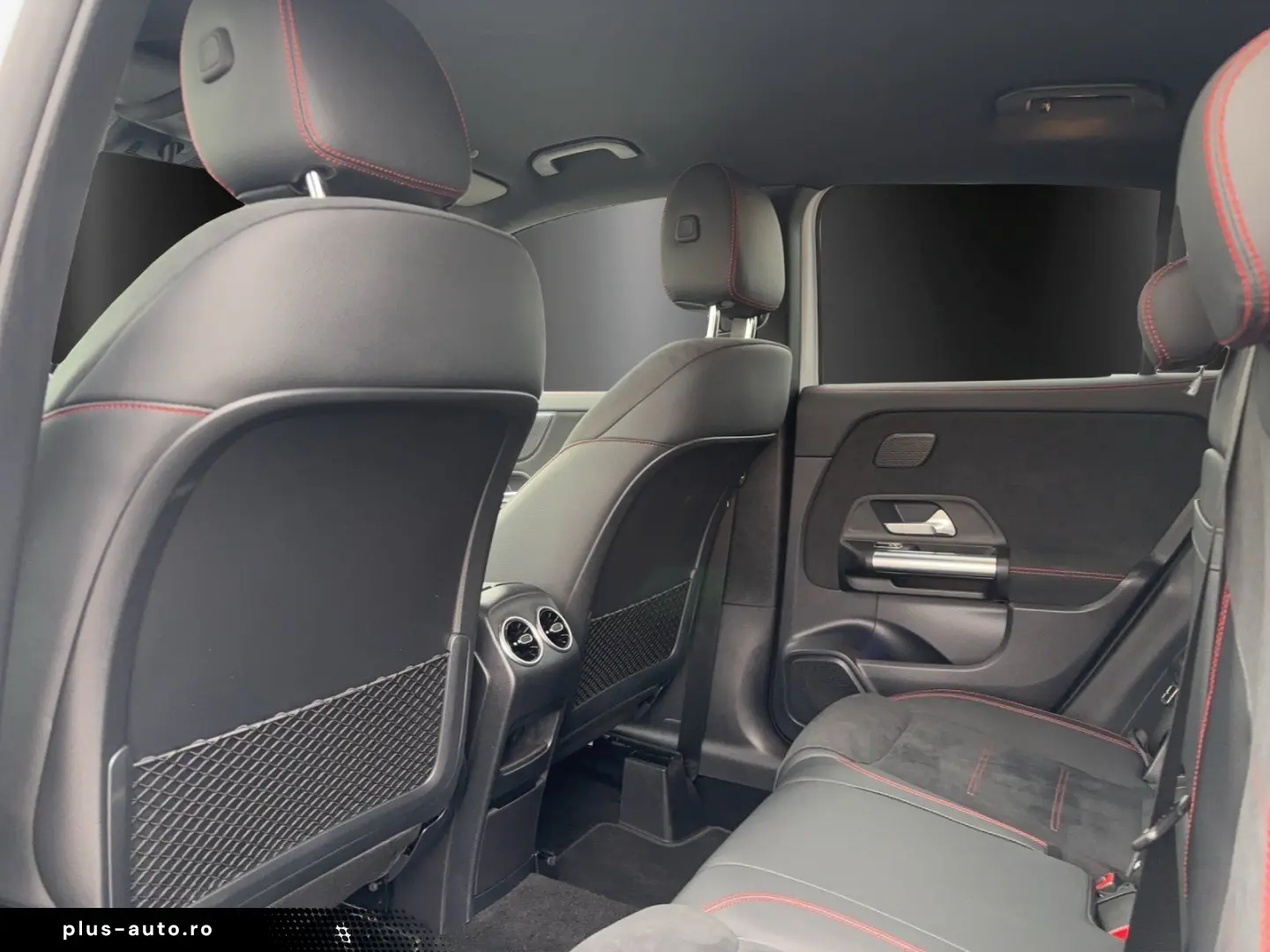 MERCEDES-BENZ GLA250 4M AMG Premi MLED Standhz Hifi KeyGo